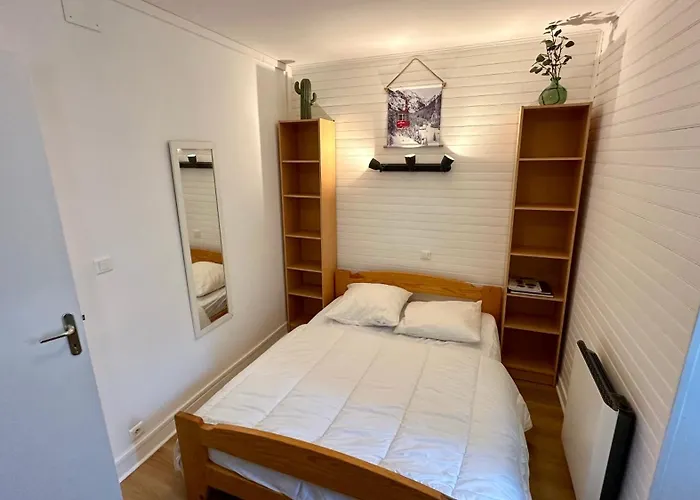 Montlosier Apartment *